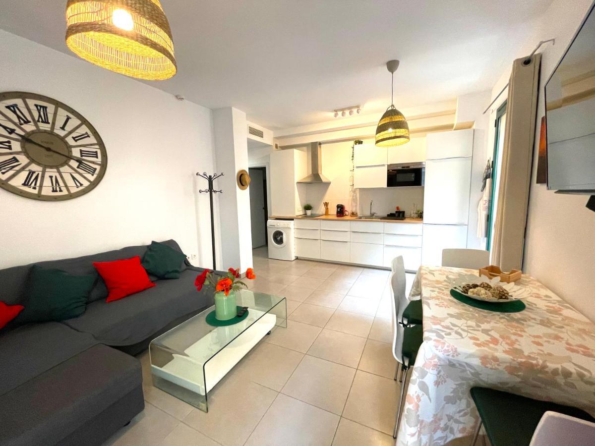 Skysea Holidays City Center Suites Málaga Dış mekan fotoğraf