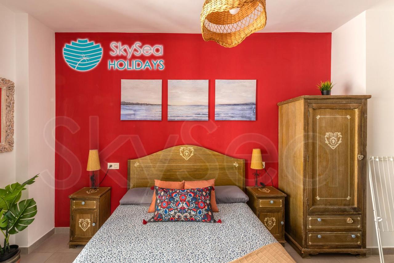 Skysea Holidays City Center Suites Málaga Dış mekan fotoğraf